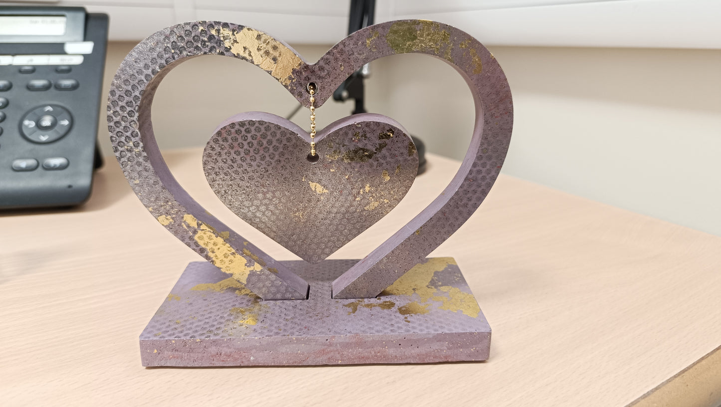 Handcrafted Interlocking Heart Sculpture – Lilac/Plum, Gold Leaf, Jesmonite