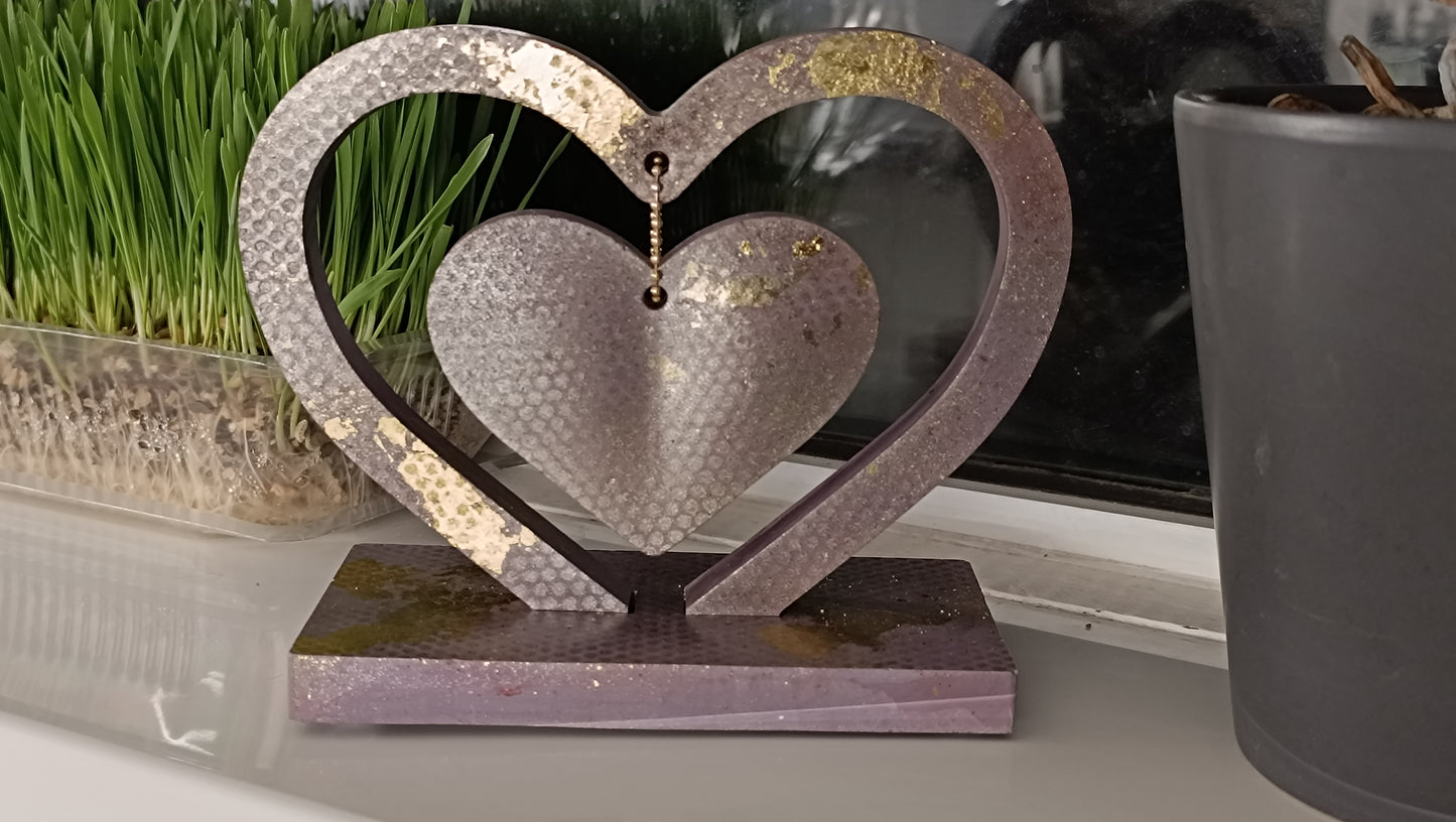 Handcrafted Interlocking Heart Sculpture – Lilac/Plum, Gold Leaf, Jesmonite