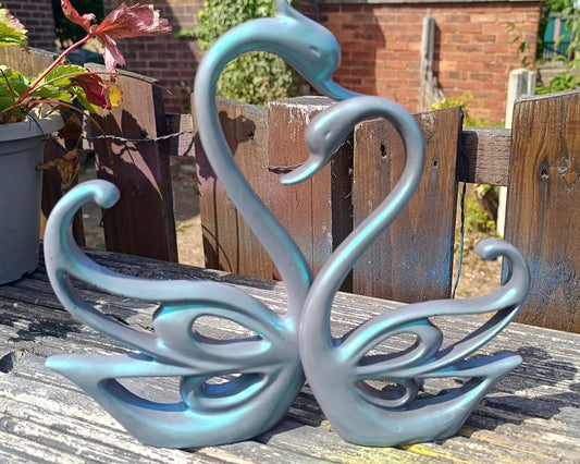 Pair of Pearl Green Metallic Jesmonite Swan Ornaments – Elegant Decorative Set