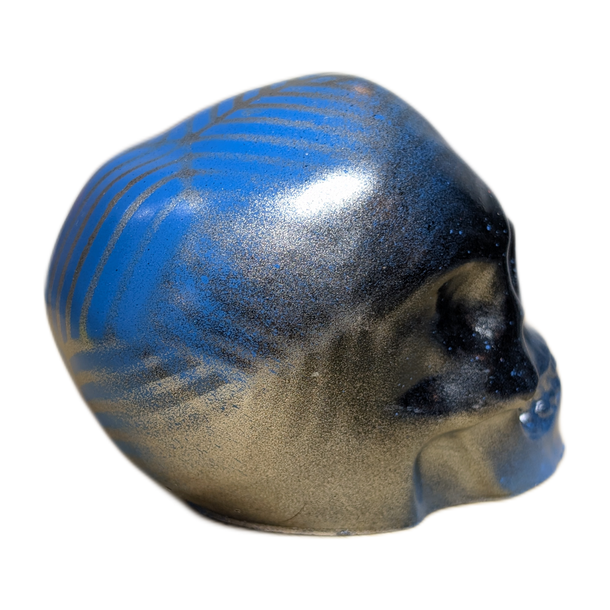 Large Handmade Jesmonite Skull Ornament – Blue & Black Geometric Design, photograph 4
